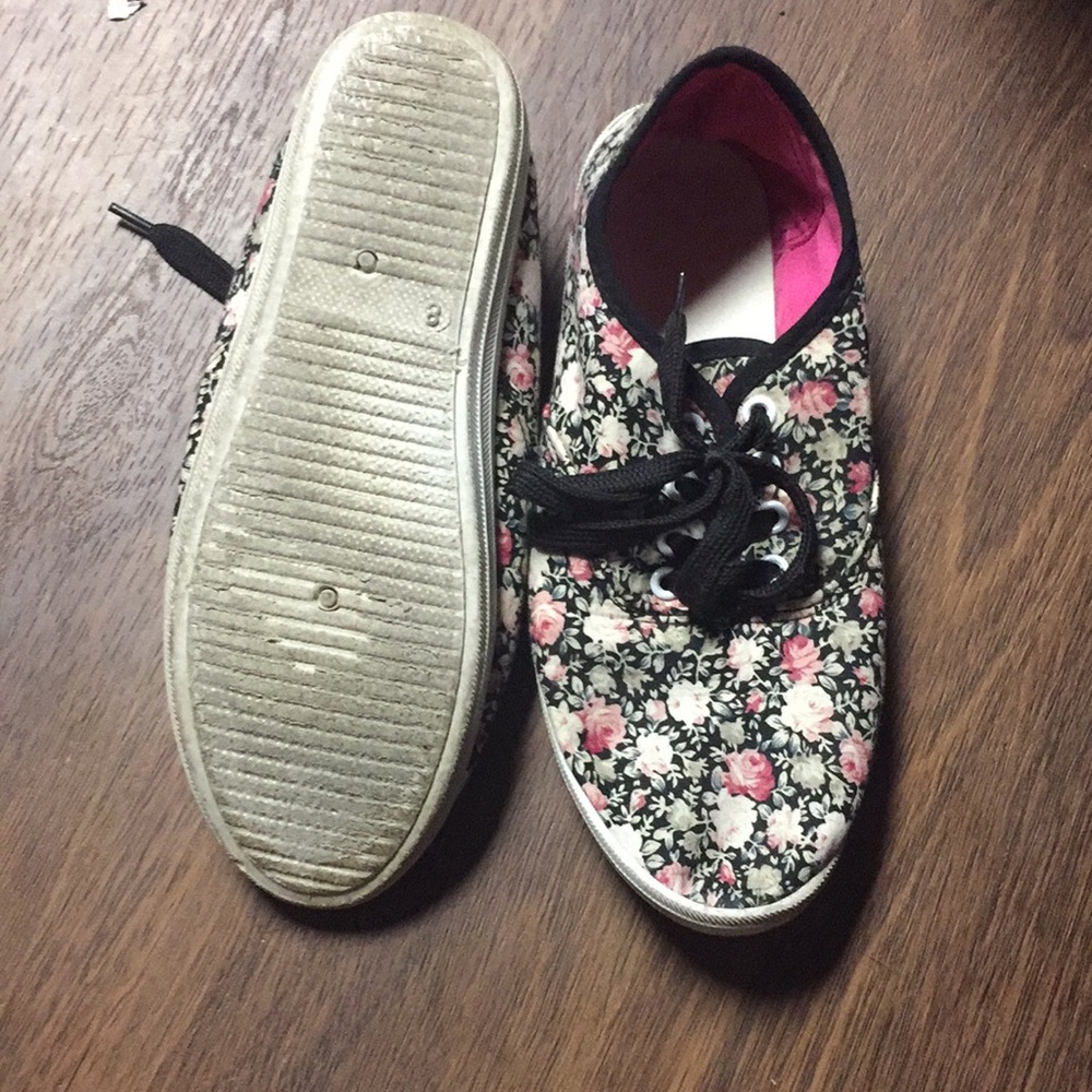 Shoes,size 8